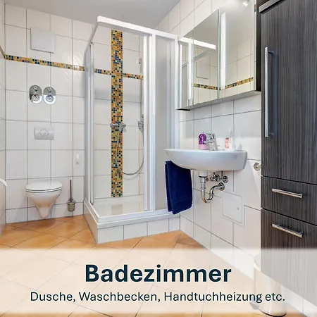 Peenemuende, Seglerhafen_sb_trimaran 4 We * بيناموندا